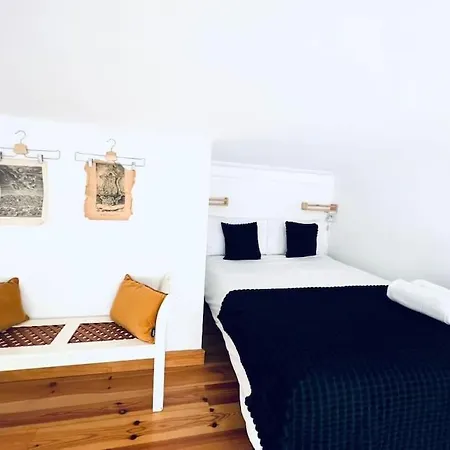 Lovely Mezzanino Close To Lx Factory