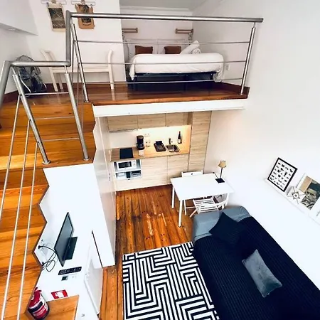 아파트 Lovely Mezzanino Close To Lx Factory *
