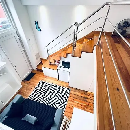Lovely Mezzanino Close To Lx Factory 아파트 리스본