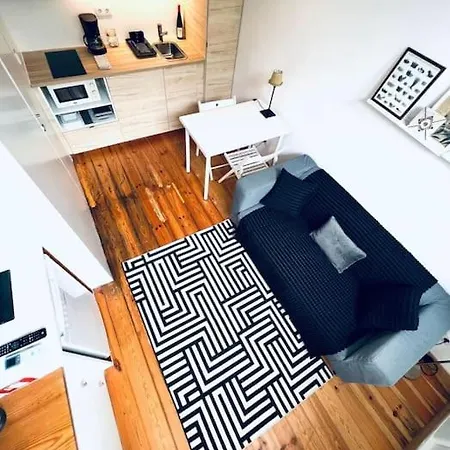 Lovely Mezzanino Close To Lx Factory * Lisboa